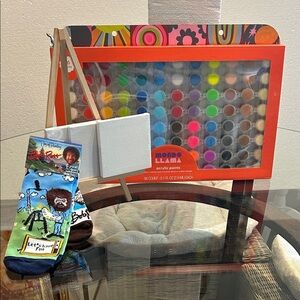 Mondo Llama acrylic paint set 2 sets of bob ross socks canvas easel